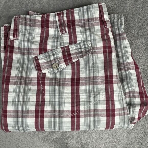 Wrangler Jeans Loose Fit Shorts Mens 36 x 10‎ Red Gray Plaid Casual Outdoor - Picture 5 of 11